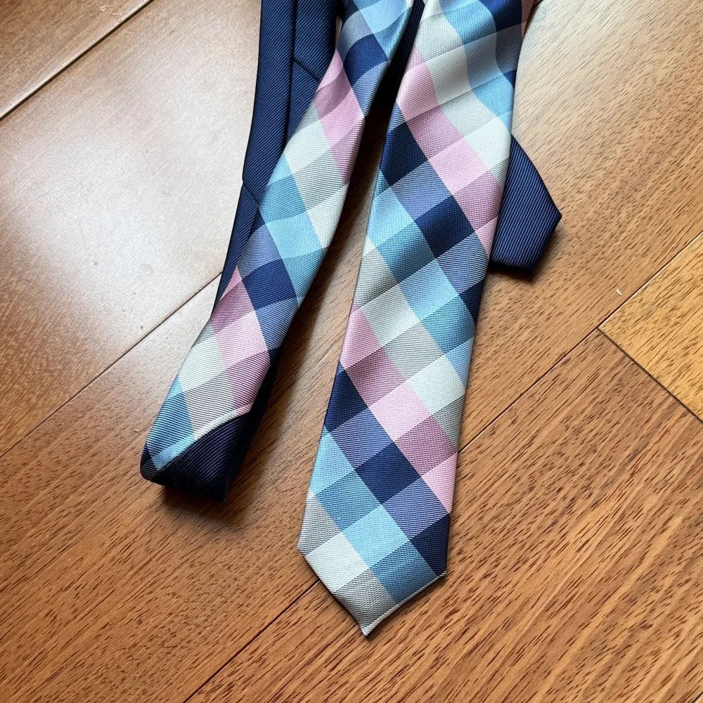 Tommy Hilfiger boys Plaid Tie
